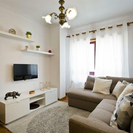 Rustic Bright Flat With Netflix - City Centre ポルト エクステリア 写真