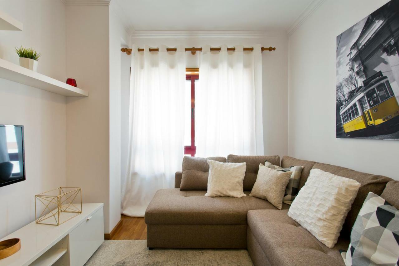 Rustic Bright Flat With Netflix - City Centre ポルト エクステリア 写真